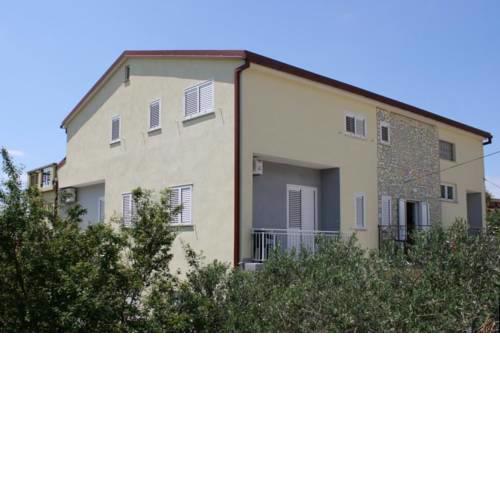 Apartments by the sea Starigrad (Paklenica) - 3331
