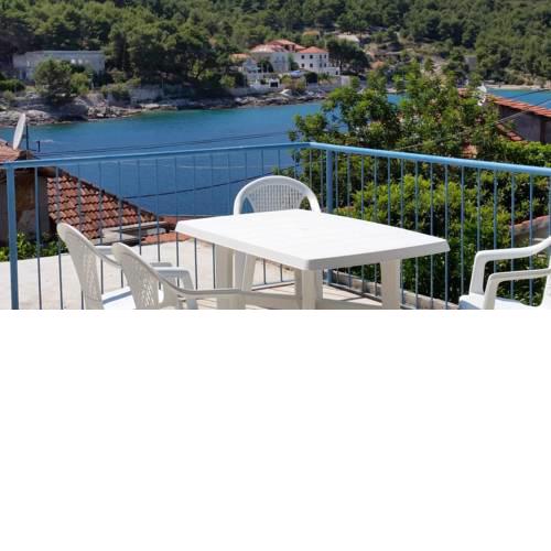 Apartments by the sea Stomorska (Solta) - 11198