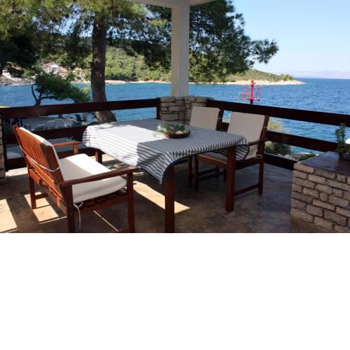 Apartments by the sea Stomorska (Solta) - 5190