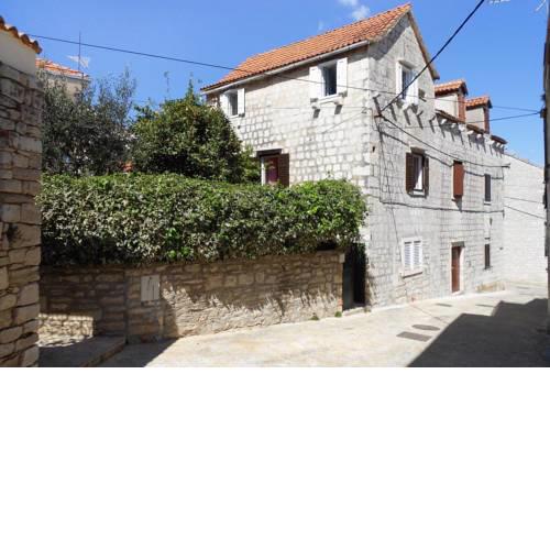 Apartments by the sea Supetar (Brac) - 6075