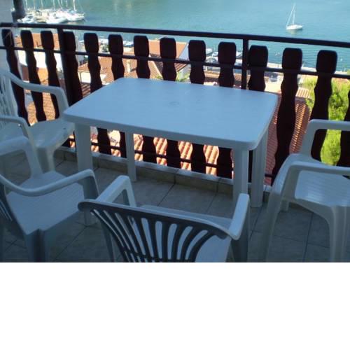 Apartments by the sea Tisno (Murter) - 16947