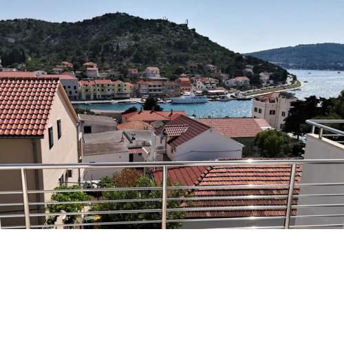 Apartments by the sea Tisno (Murter) - 4295