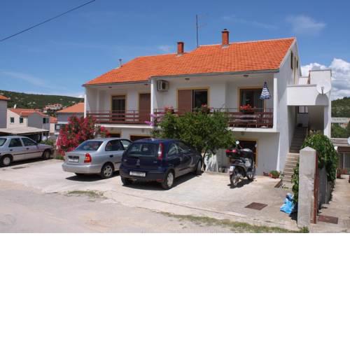 Apartments by the sea Tisno (Murter) - 5091