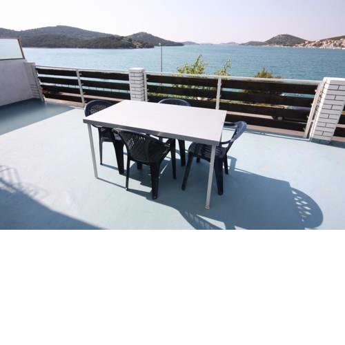 Apartments by the sea Tisno (Murter) - 6106