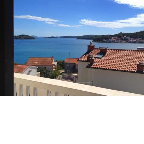 Apartments by the sea Tisno (Murter) - 812