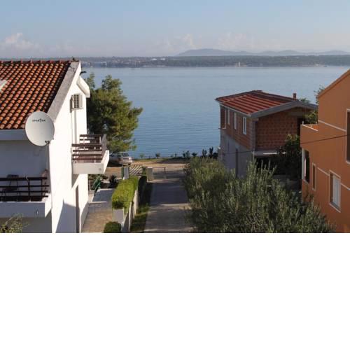 Apartments by the sea Tkon (Pasman) - 8297