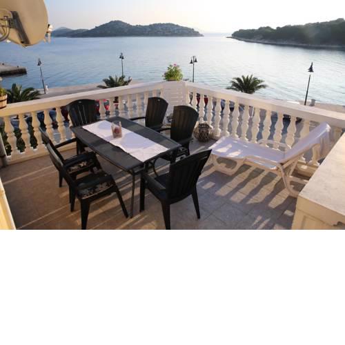 Apartments by the sea Tribunj (Vodice) - 4174