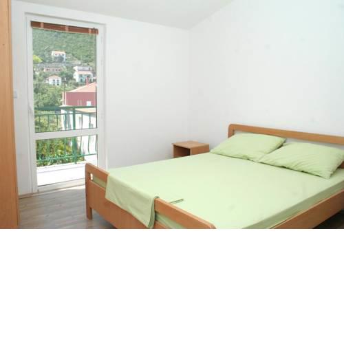 Apartments by the sea Trpanj (Peljesac) - 4510