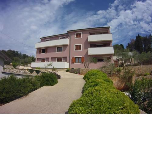 Apartments by the sea Veli Losinj (Losinj) - 15229