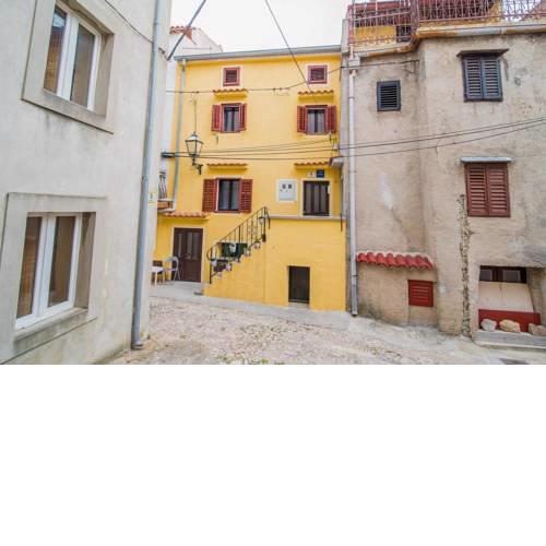 Apartments by the sea Vrbnik (Krk) - 14806