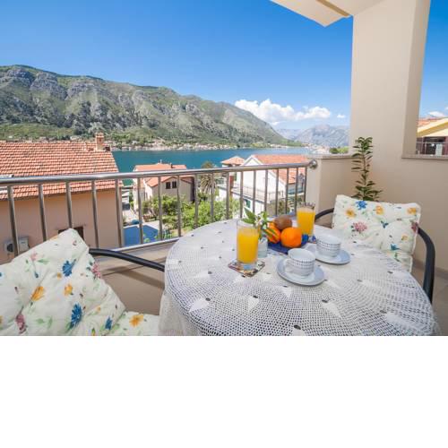 Apartments Castello