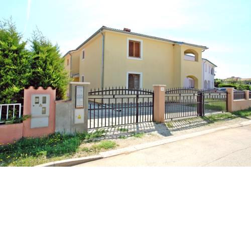 Apartments Cipreses Mar