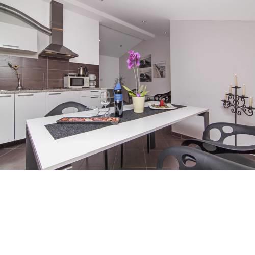 Apartments Cvek2 / Deluxe Studio App A5 apts