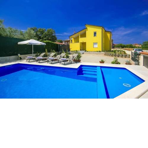 Apartments Daris