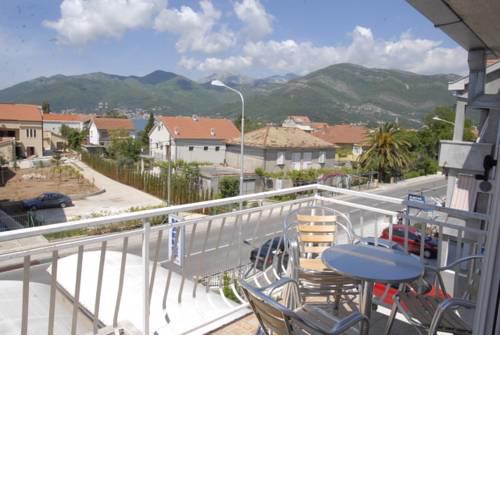 Apartments Dosljak