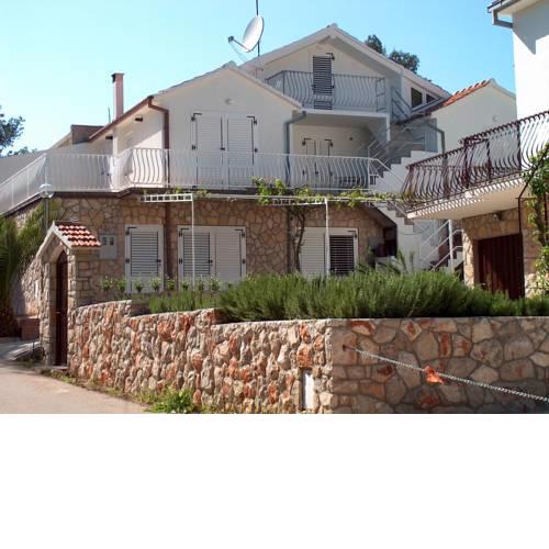 Apartments DUTKOVI?