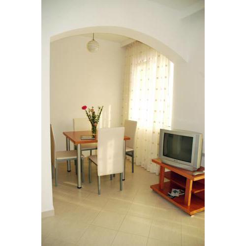 Apartments Eki