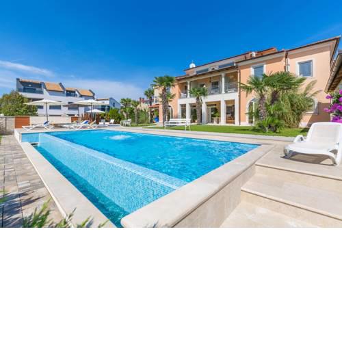 Apartments Fiorido 113
