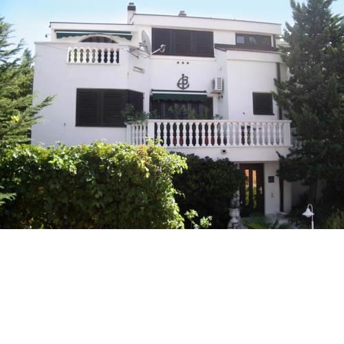 Apartments for families with children Klenovica (Novi Vinodolski) - 5590