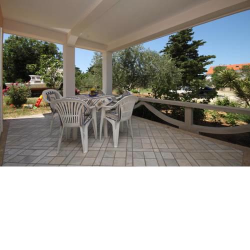 Apartments for families with children Novalja (Pag) - 6490