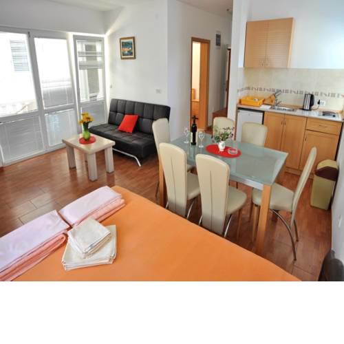 Apartments Franićević
