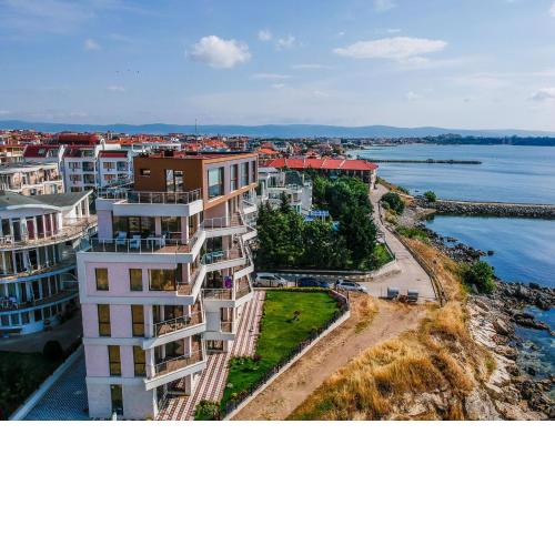 Apartments Golden Bay