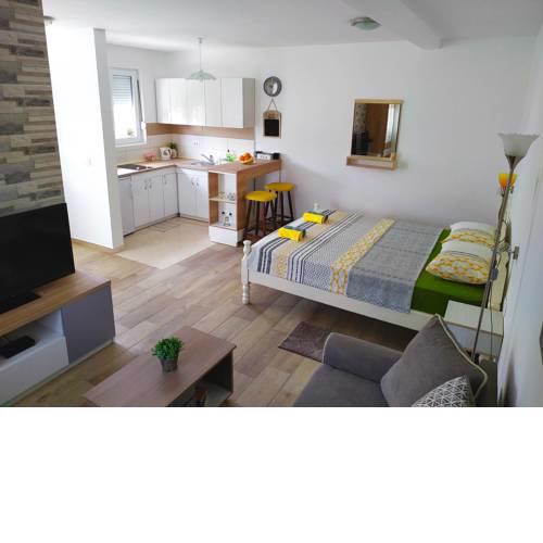 Apartments Gruda