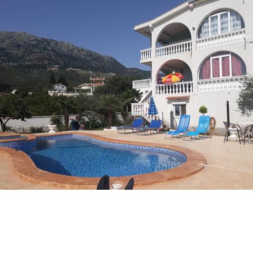 Apartments Harasta