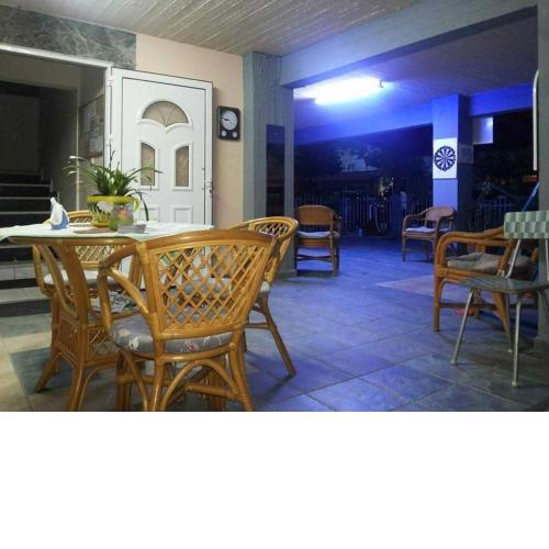APARTMENTS HARIS
