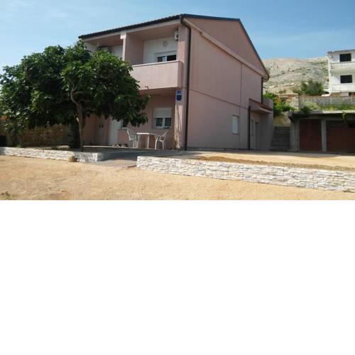 Apartments Hus