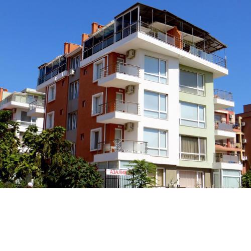 Apartments in Azalia 2 Complex