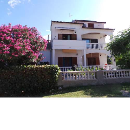 Apartments in Sabunike/Zadar Riviera 7766