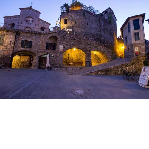 Apartments in the heart of the medieval village