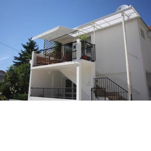 Apartments Ivo
