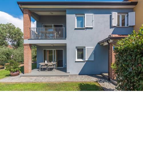 Apartments Jakov