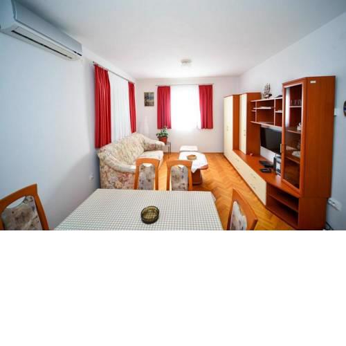 Apartments Jurjako