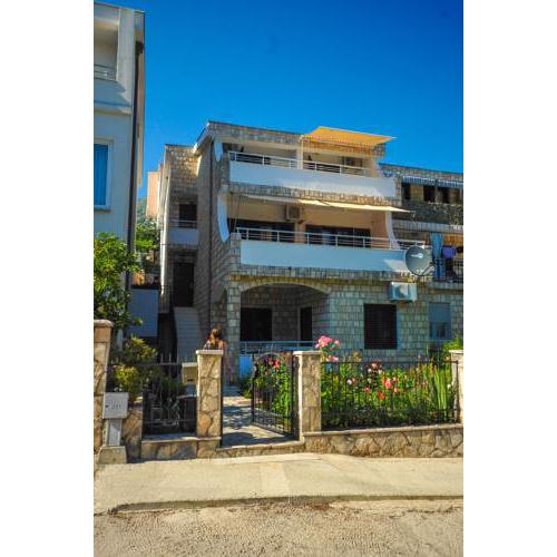 Apartments Kuc
