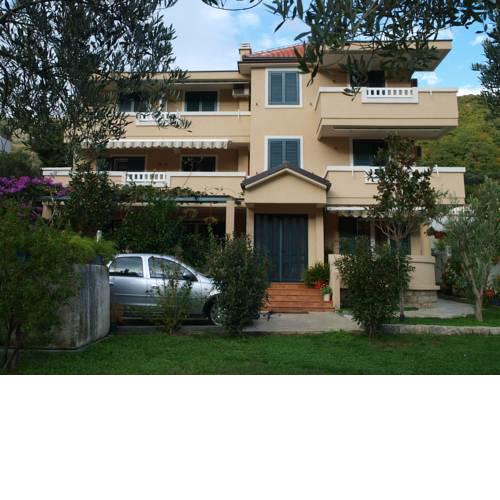 Apartments Laništa Dragović