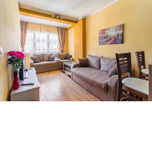 Apartments LORA 13.Jula,15