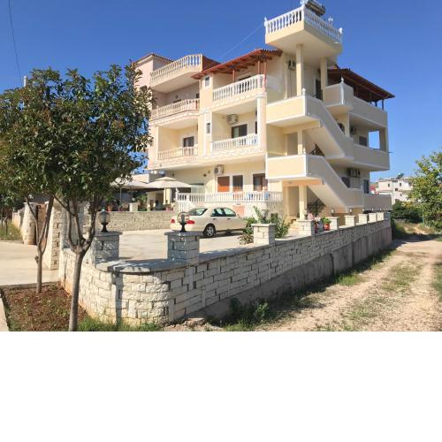 Apartments Luis
