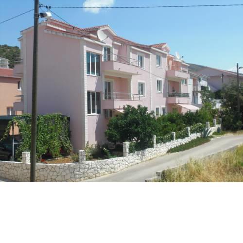 Apartments Mandić