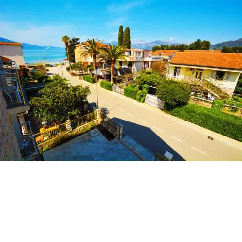 Apartments Marinic