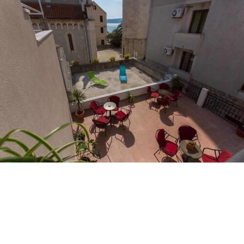 Apartments Mateta