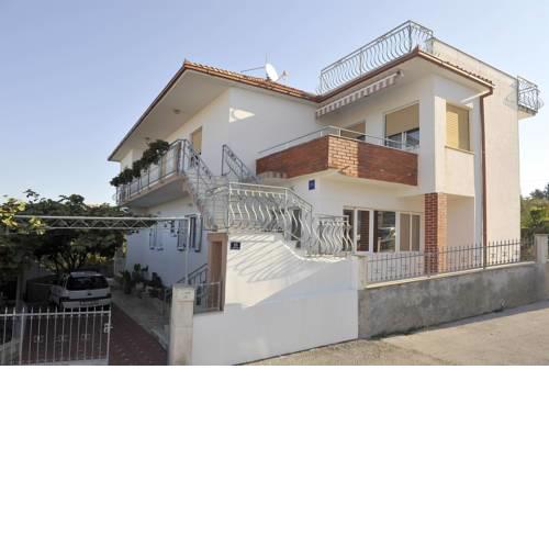 Apartments Miše