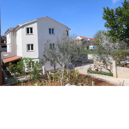 Apartments Mrakovcic M.