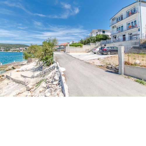 Apartments Na obali mora