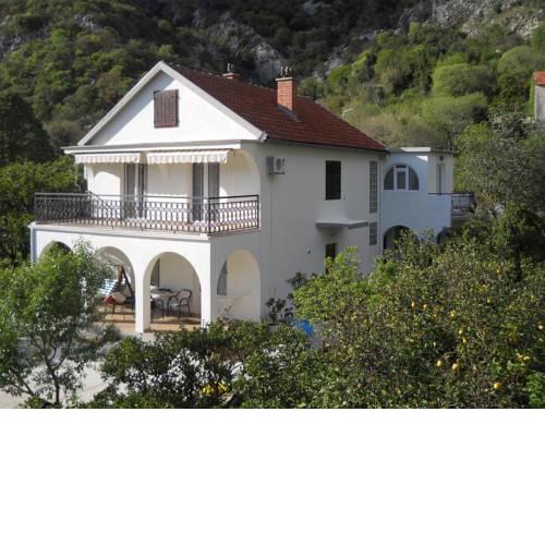 Apartments Ognjenović