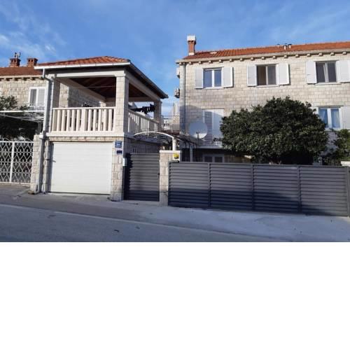 Apartments Pero