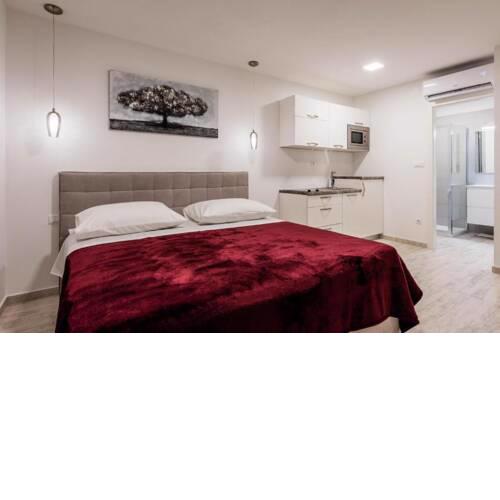 Apartments Podstrana