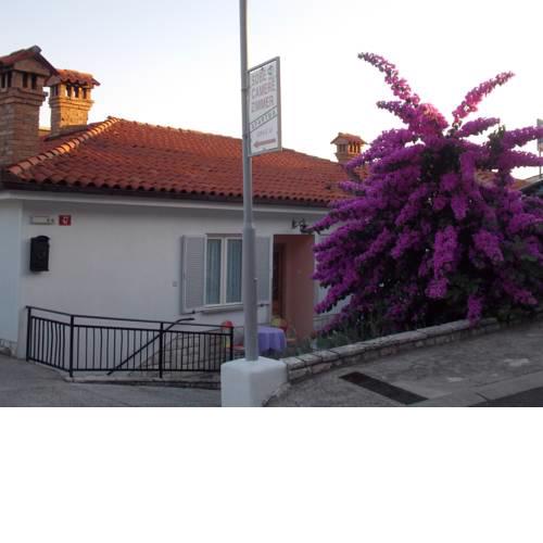 Apartments & Rooms Karmen